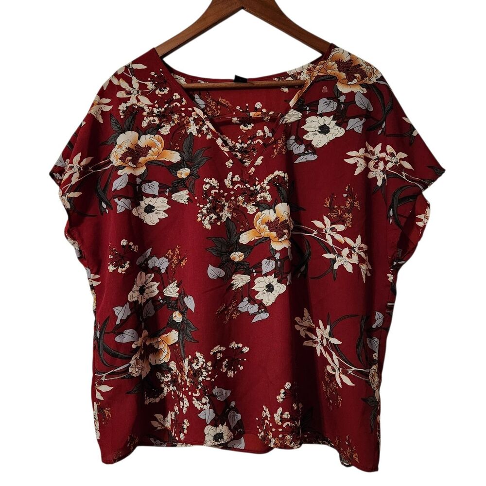 Shein Curve Red Dark Floral Print SS V Neck Keyhole Blouse Shirt Womens Size 2XL